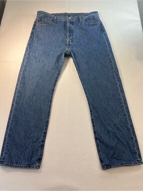 Levi's 501 Jeans 36x30 Straight-Leg Mens Medium Wash Denim Button Fly Classic